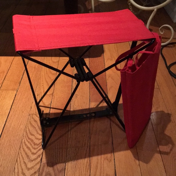 Brand New Folding Pocket Chair- Red - Picture 5 of 6
